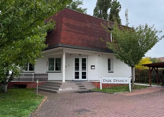 بيت ضيافة Park بيناتكي آند جيزيرو